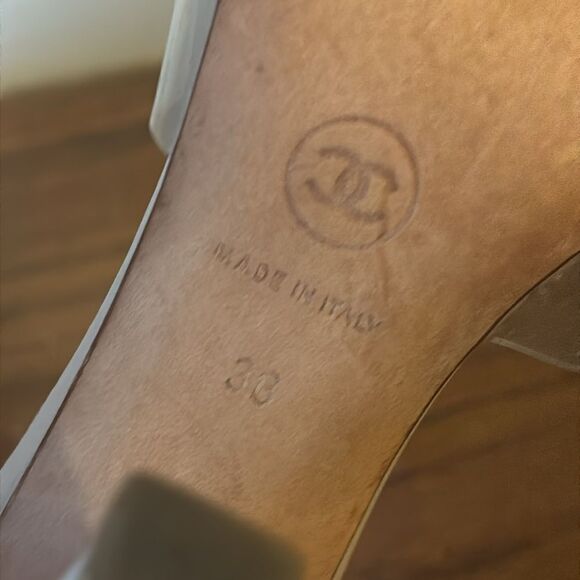 Vintage Chanel Clear PVC Cross-Strap Mule Sandals with Lucite Heel 38 - Picture 8 of 8